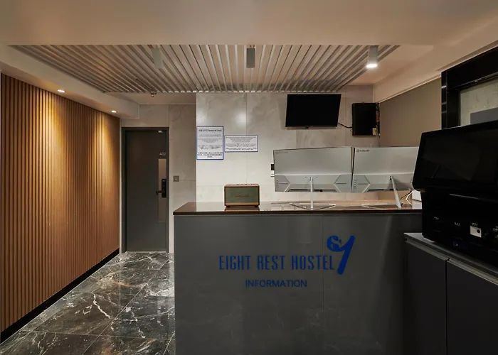 Eight Rest Jong-ro 2*