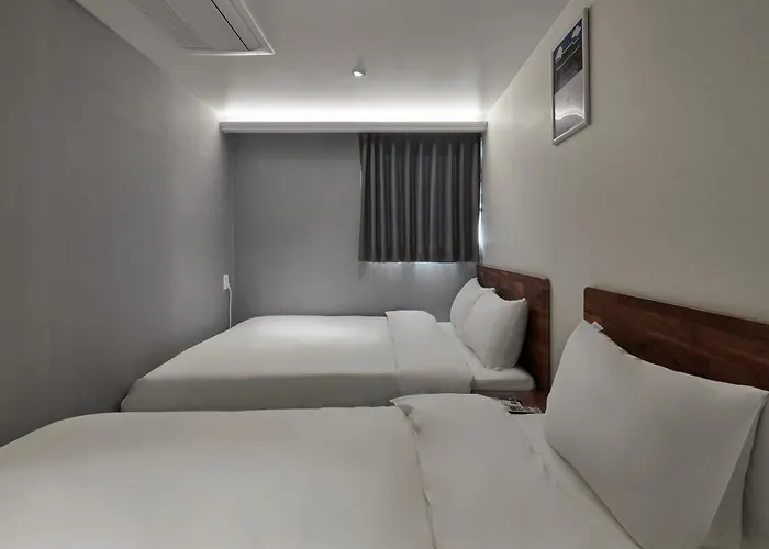 Eight Rest Jong-ro Сеул